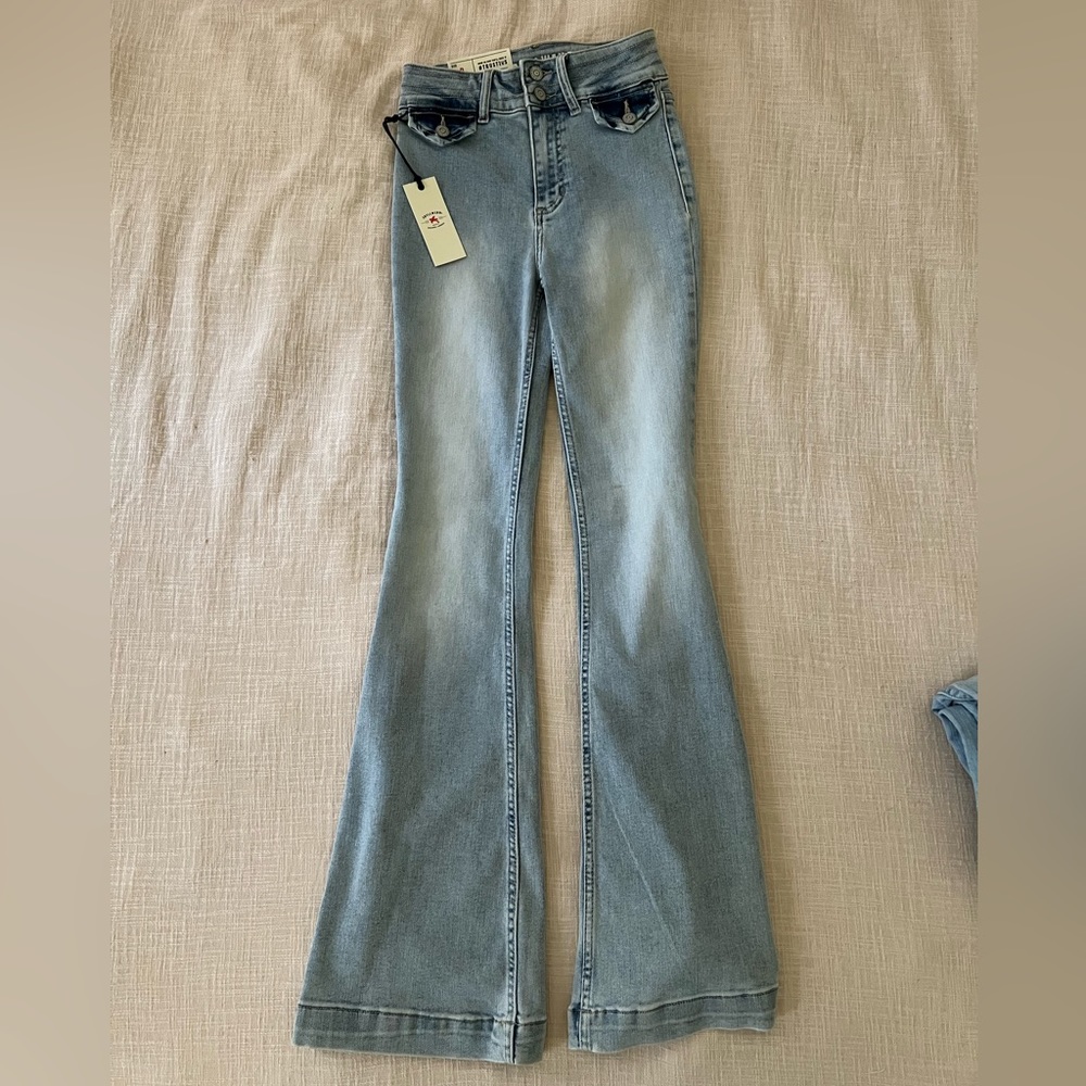 Idyllwind by Miranda Lambert Jeans 🩵
